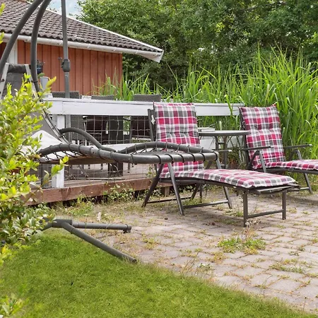 Amazing In With Kitchen Holiday home Dannemare