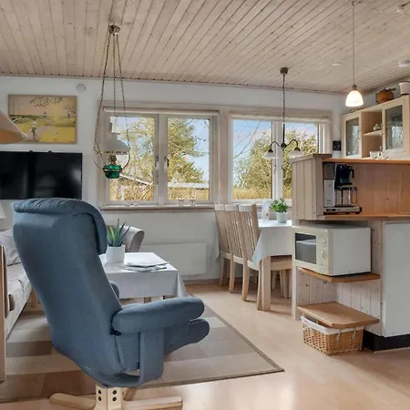 Amazing In With Kitchen