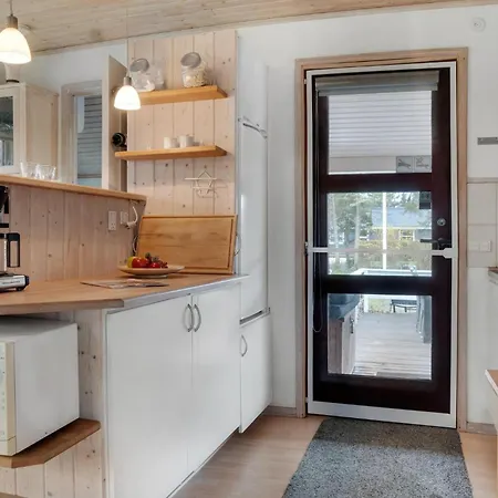 Amazing In With Kitchen Holiday home *