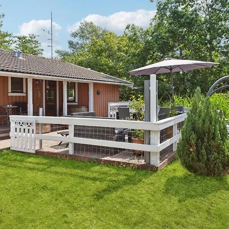 Amazing In With Kitchen *